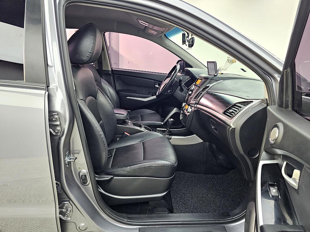 Ssangyong Korando - Vista 11