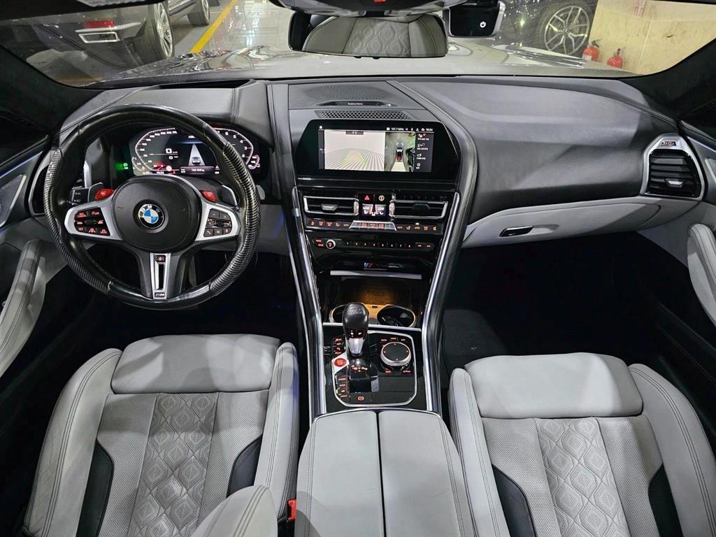 BMW 8 Series - Vista 8