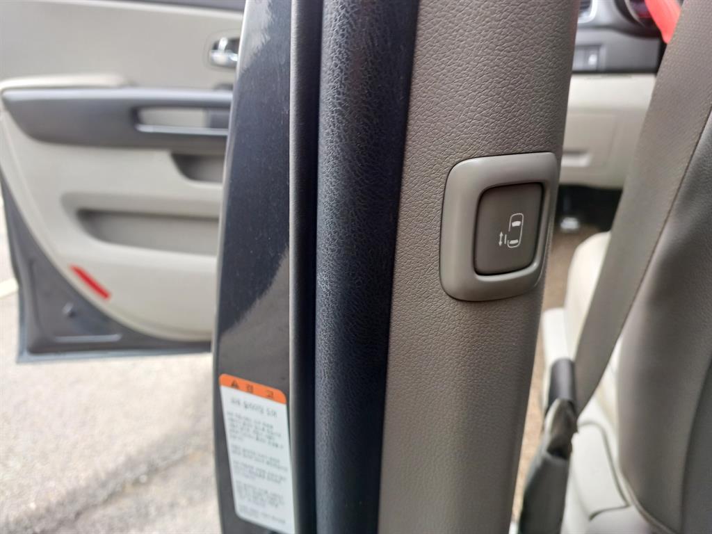 KIA Carnival 2017 Gris - Importación desde Corea - HF Imports Iquique - Foto 16