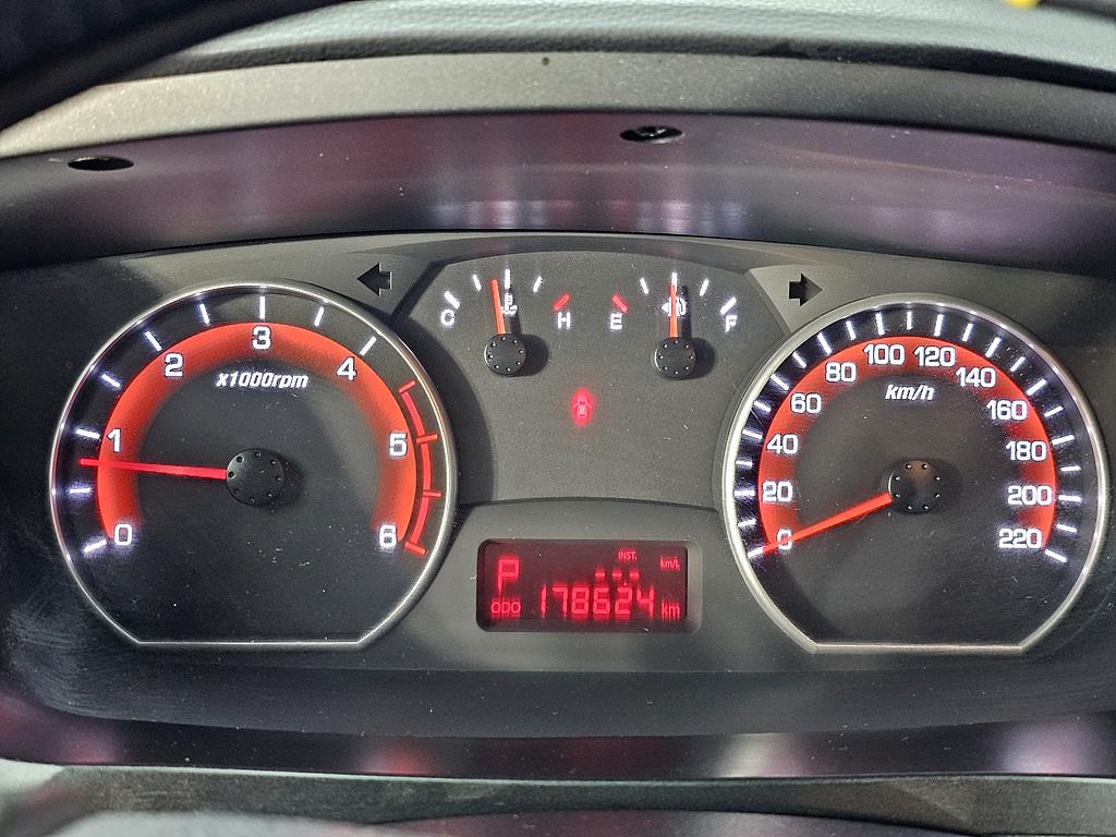 Ssangyong Korando - Vista 7