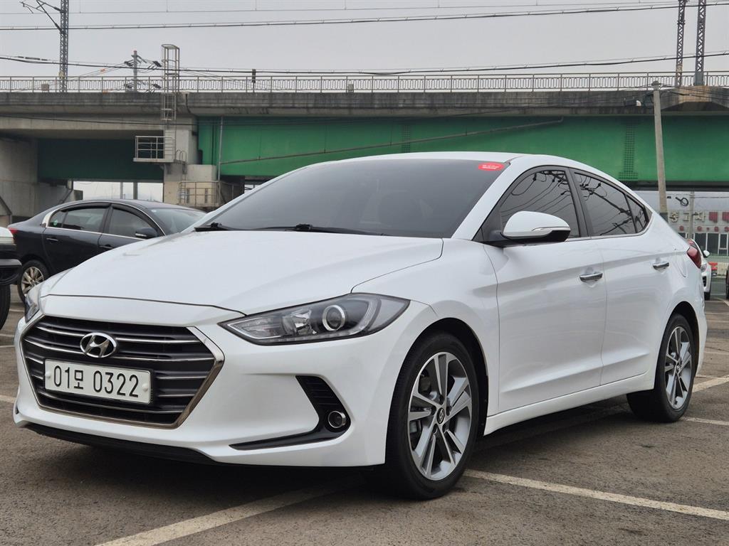 HYUNDAI Avante 2016 Blanco - Importación desde Corea - HF Imports Iquique - Foto 1