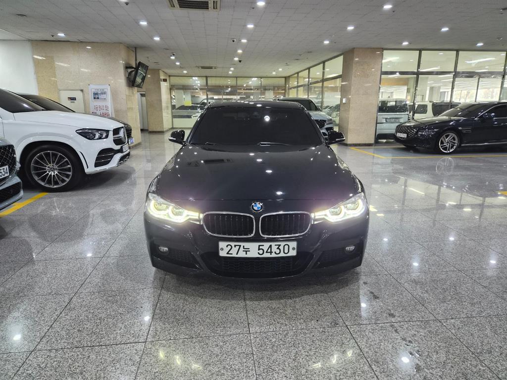BMW 3 series 2017 Negro - Importación desde Corea - HF Imports Iquique - Foto 1