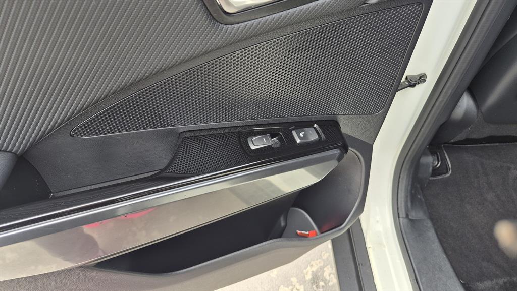 Ssangyong Tivoli 2022 Blanco - Importación desde Corea - HF Imports Iquique - Foto 18