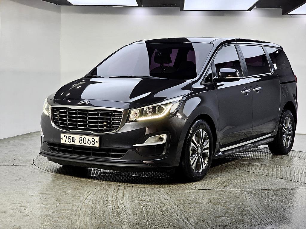 KIA Carnival 2019 Negro - Importación desde Corea - HF Imports Iquique - Foto 1