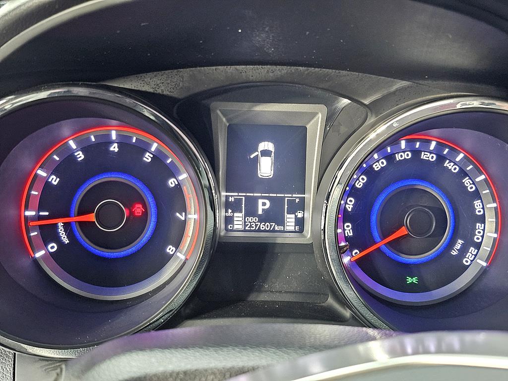 Ssangyong Tivoli - Vista 7