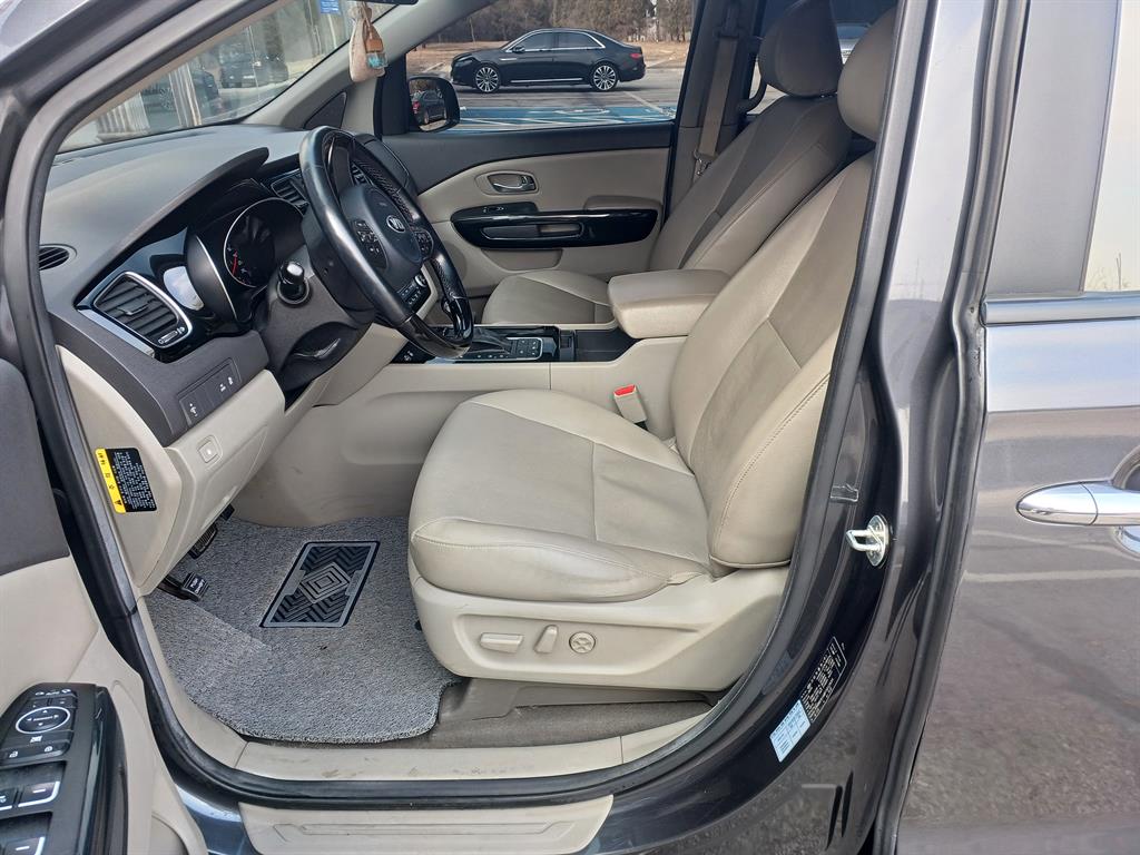 KIA Carnival 2015 Gris - Importación desde Corea - HF Imports Iquique - Foto 15