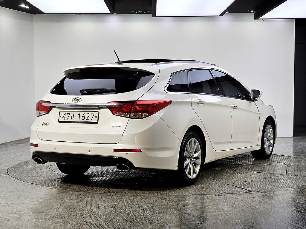 HYUNDAI i40 - Vista 4