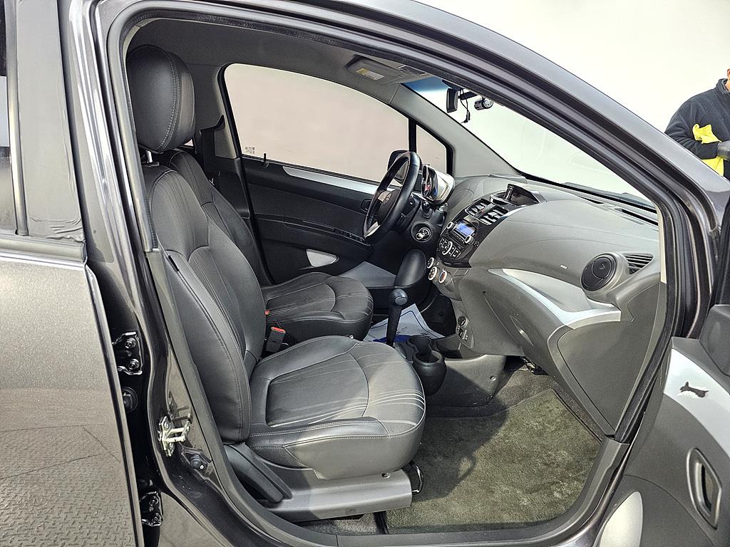 Chevrolet Spark - Vista 11