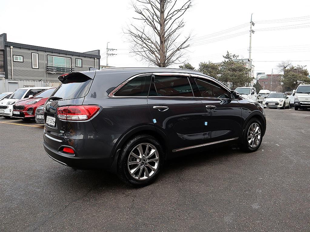 KIA Sorento - Vista 5