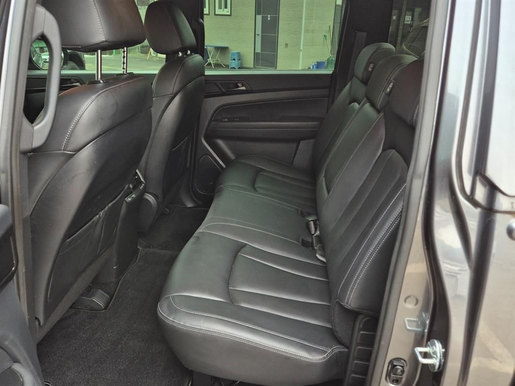 Ssangyong Rexton - Vista 8