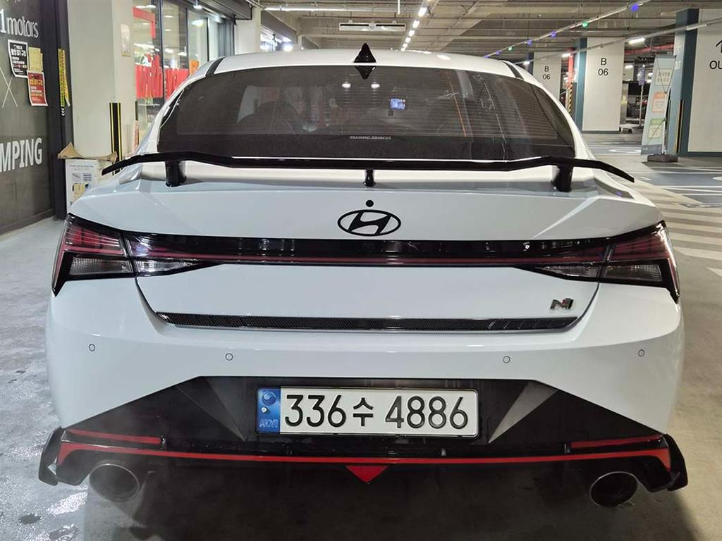 HYUNDAI Avante - Vista 5