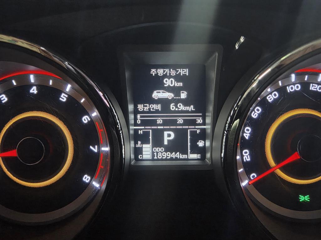 Ssangyong Tivoli 2017 Azul - Importación desde Corea - HF Imports Iquique - Foto 15