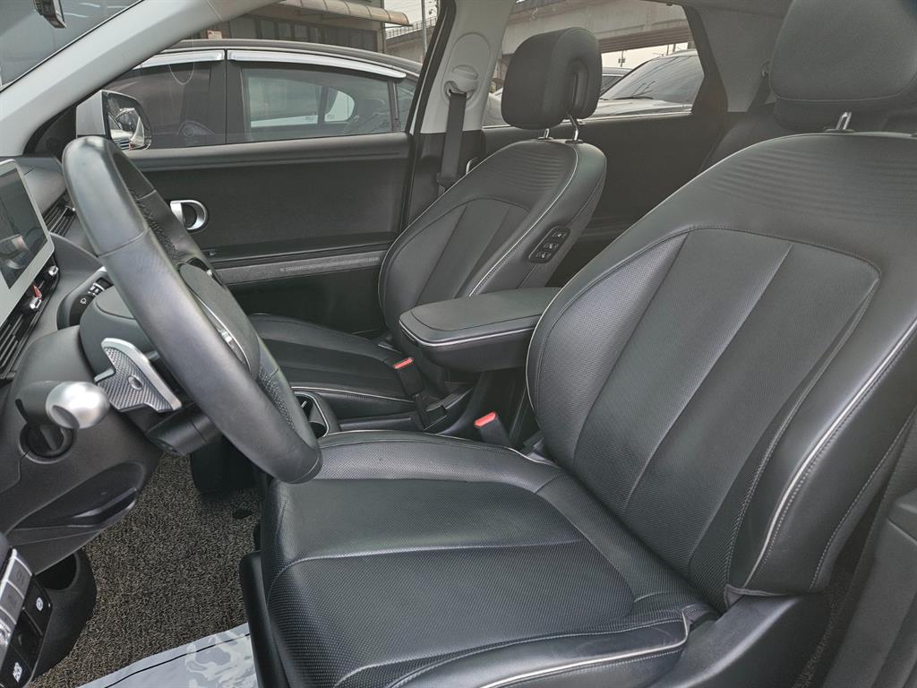 HYUNDAI Ioniq 5 - Vista 7