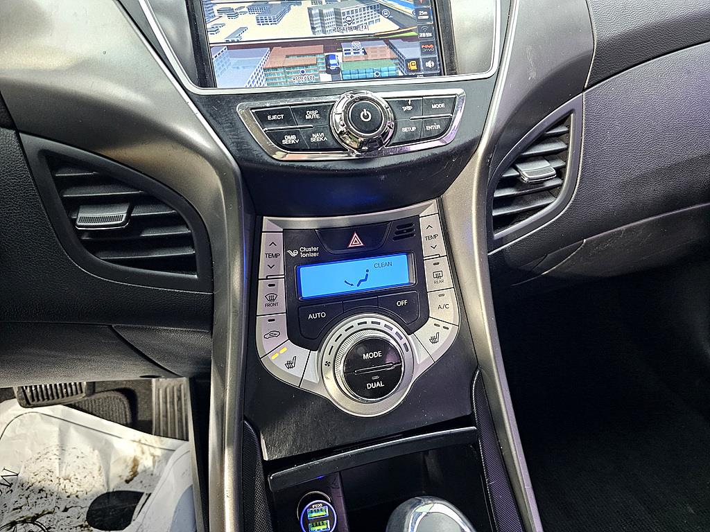 HYUNDAI Avante 2012 Blanco - Importación desde Corea - HF Imports Iquique - Foto 15