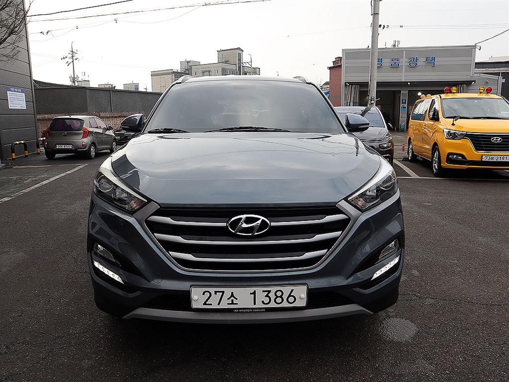 HYUNDAI Tucson 2018 Gris - Importación desde Corea - HF Imports Iquique - Foto 1