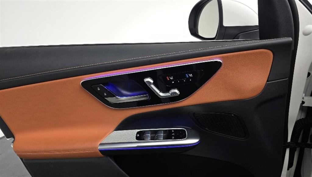 Mercedes Benz GLC Class 2023 Blanco - Importación desde Corea - HF Imports Iquique - Foto 18