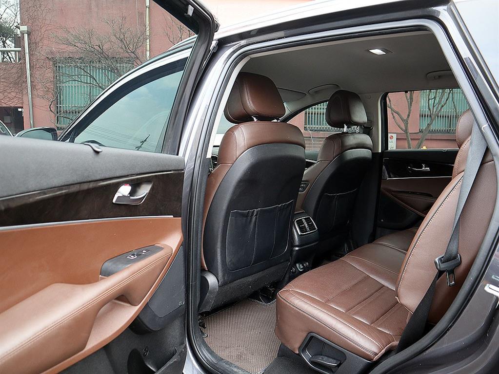 KIA Sorento 2017 Negro - Importación desde Corea - HF Imports Iquique - Foto 7