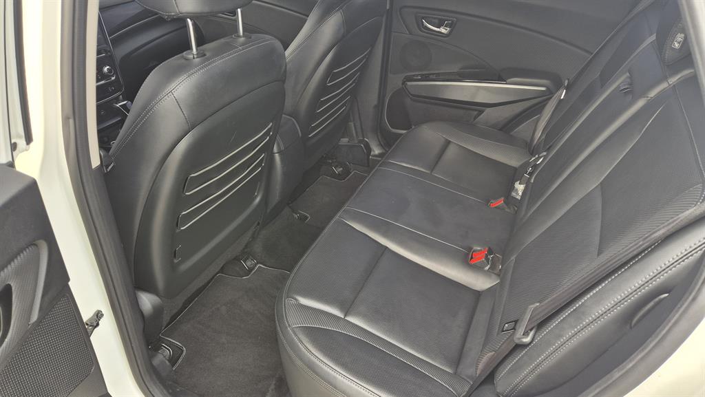 Ssangyong Tivoli 2022 Blanco - Importación desde Corea - HF Imports Iquique - Foto 13