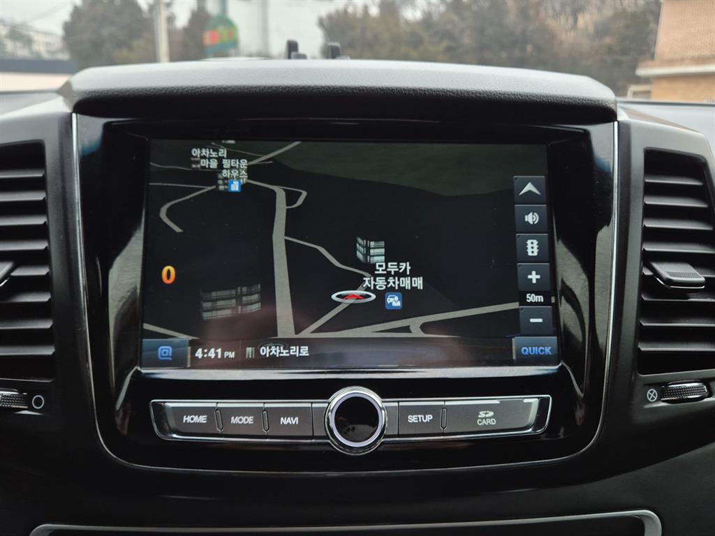 Ssangyong Rexton - Vista 9