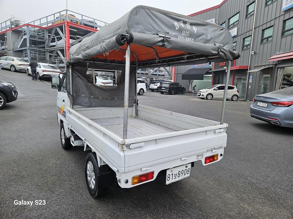 Small Truck Cargo (small) - Vista 4