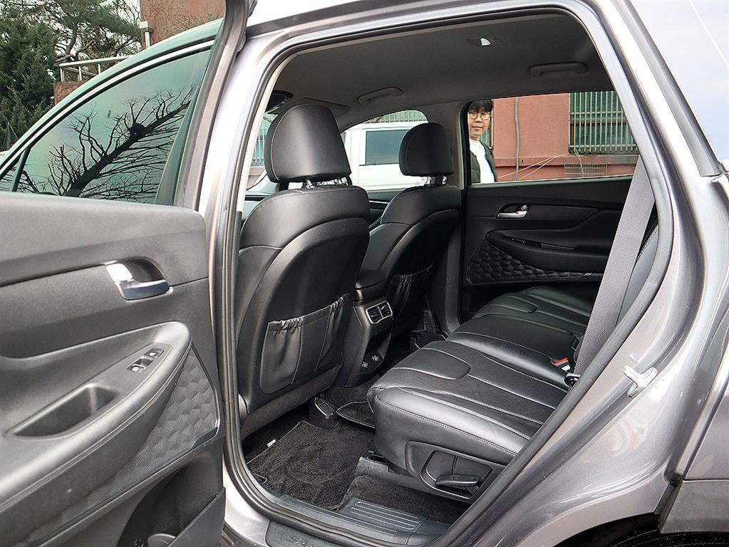 HYUNDAI Santa Fe 2022 Gris - Importación desde Corea - HF Imports Iquique - Foto 7