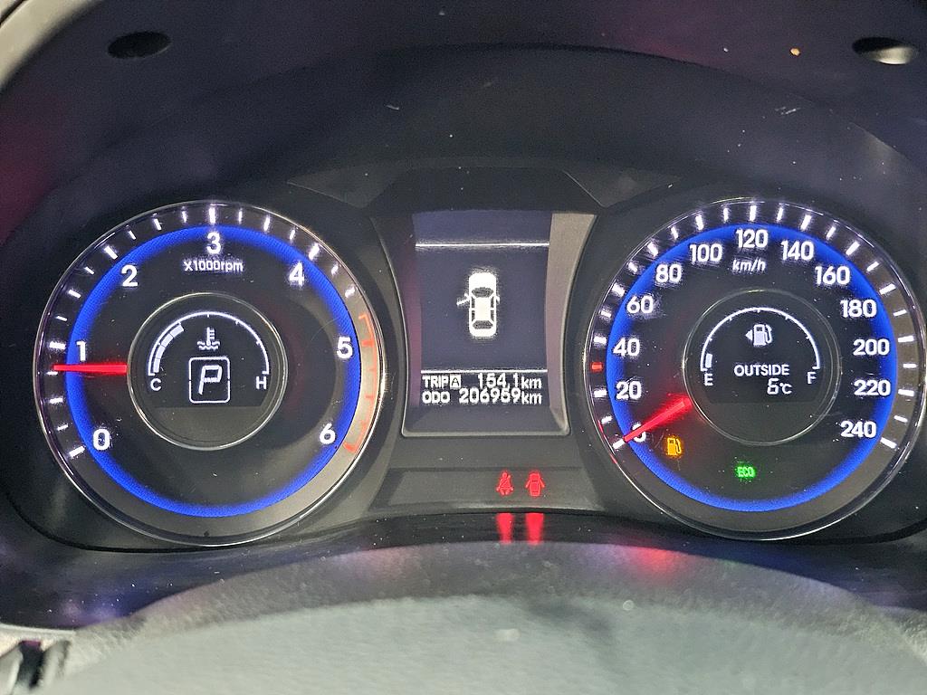 HYUNDAI i40 - Vista 7