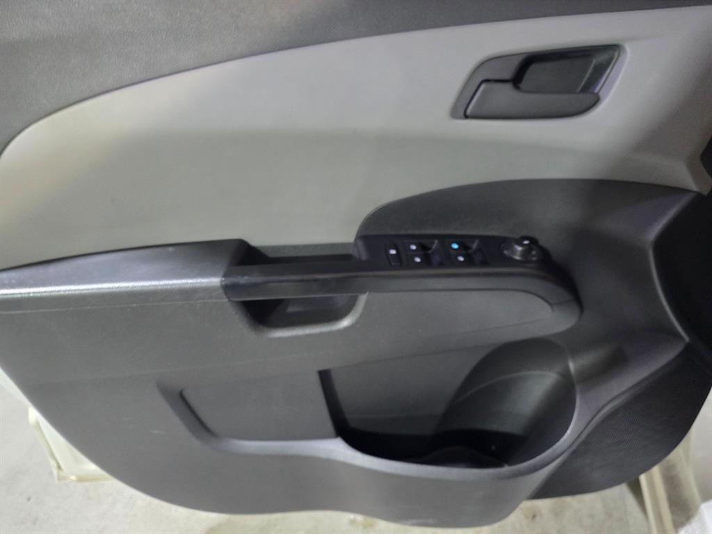 Chevrolet Abeo 2015 Blanco - Importación desde Corea - HF Imports Iquique - Foto 16