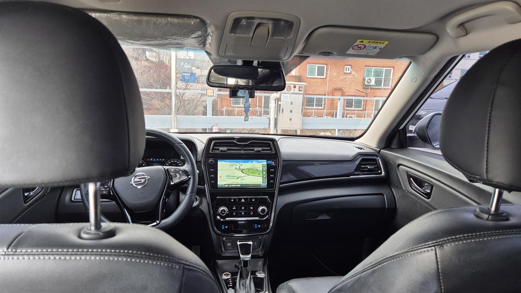 Ssangyong Tivoli 2022 Blanco - Importación desde Corea - HF Imports Iquique - Foto 17