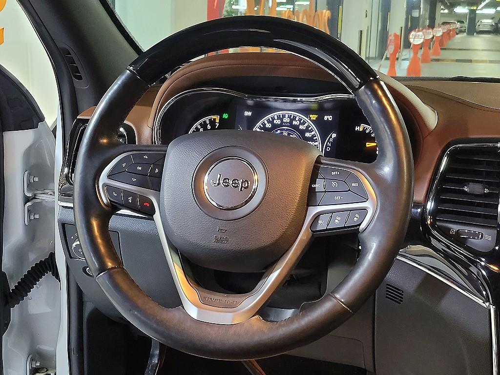 Jeep Cherokee - Vista 9