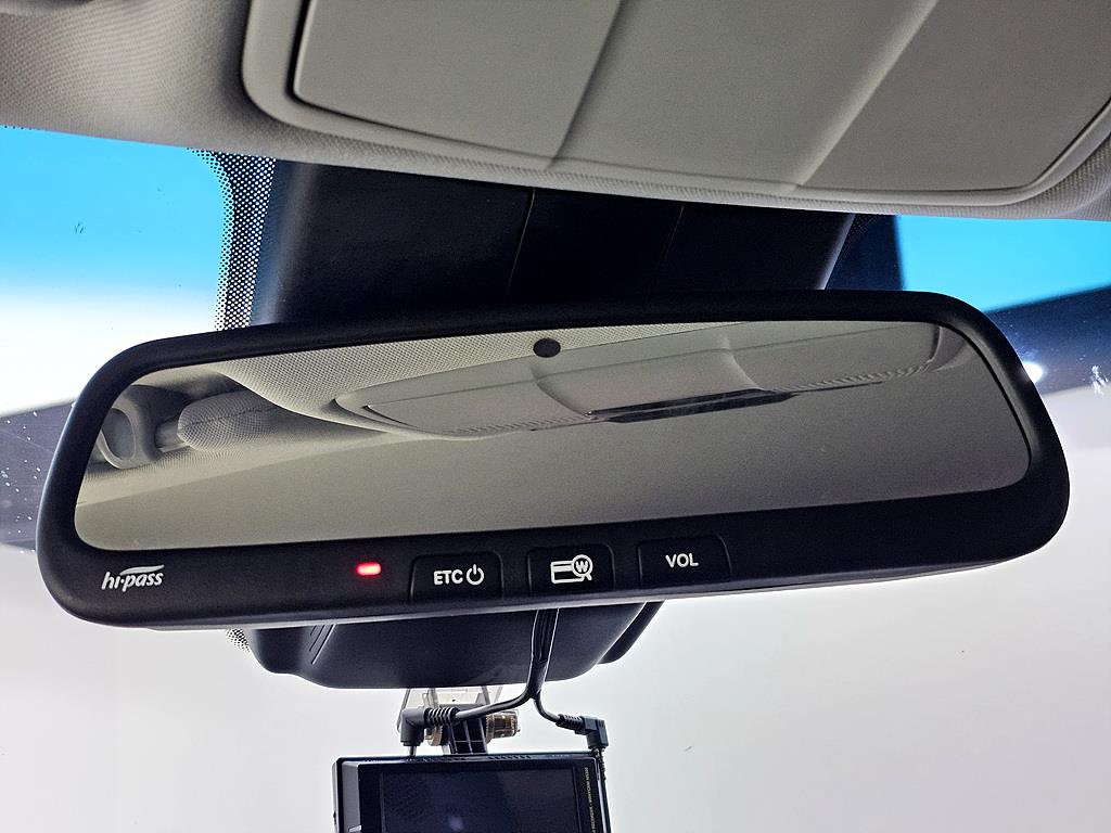 HYUNDAI Grandeur 2018 Negro - Importación desde Corea - HF Imports Iquique - Foto 13