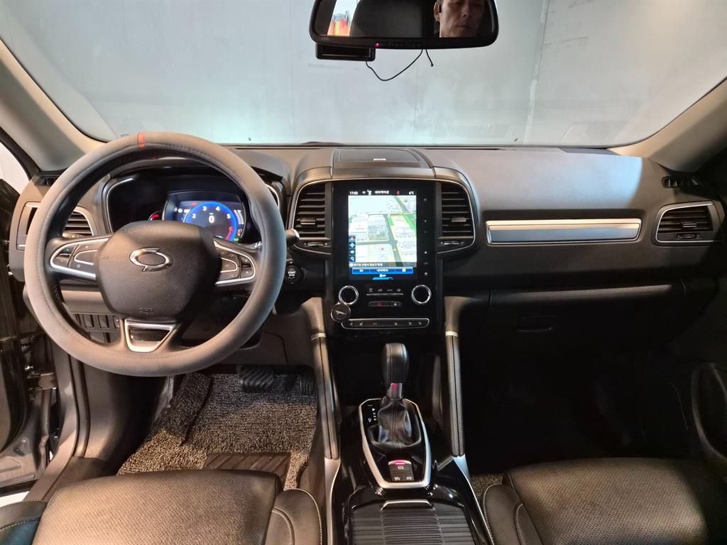 SAMSUNG QM6 - Vista 8