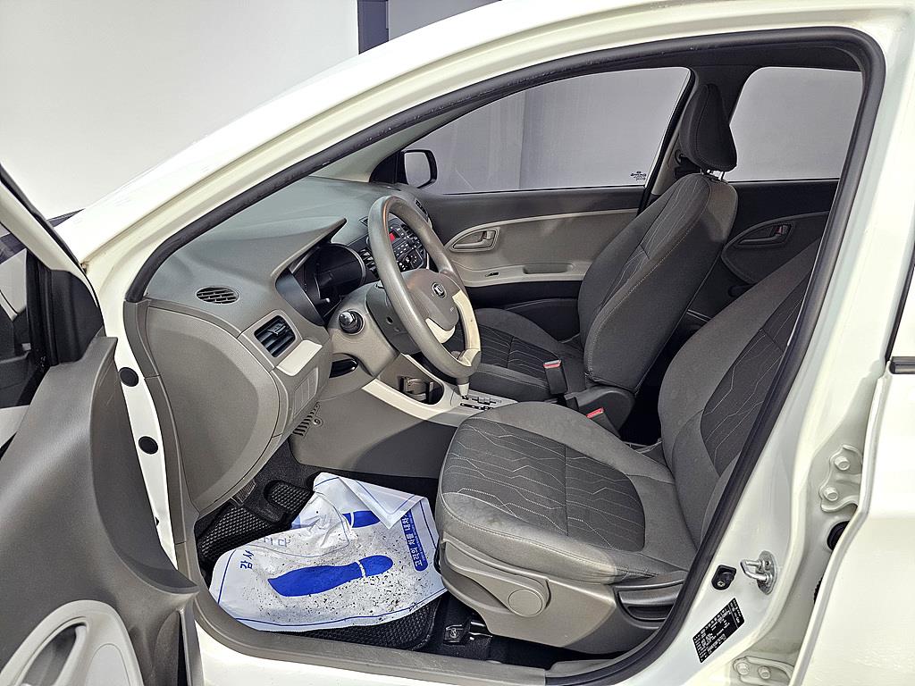 KIA Morning - Vista 8