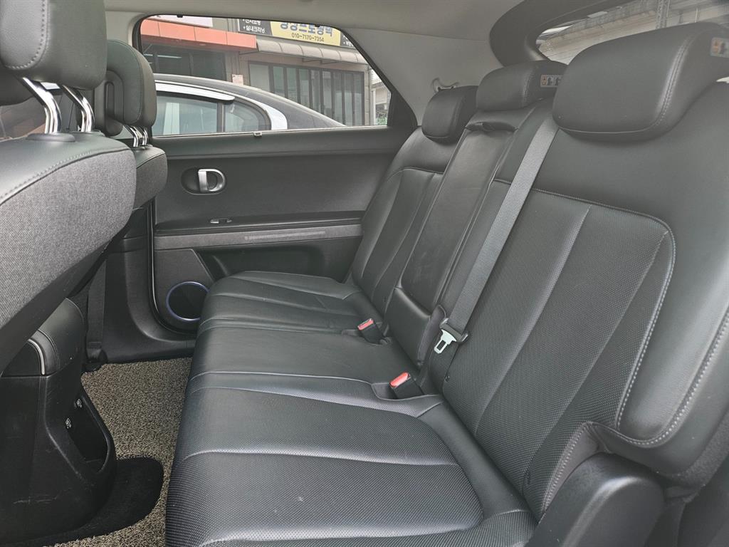 HYUNDAI Ioniq 5 - Vista 8