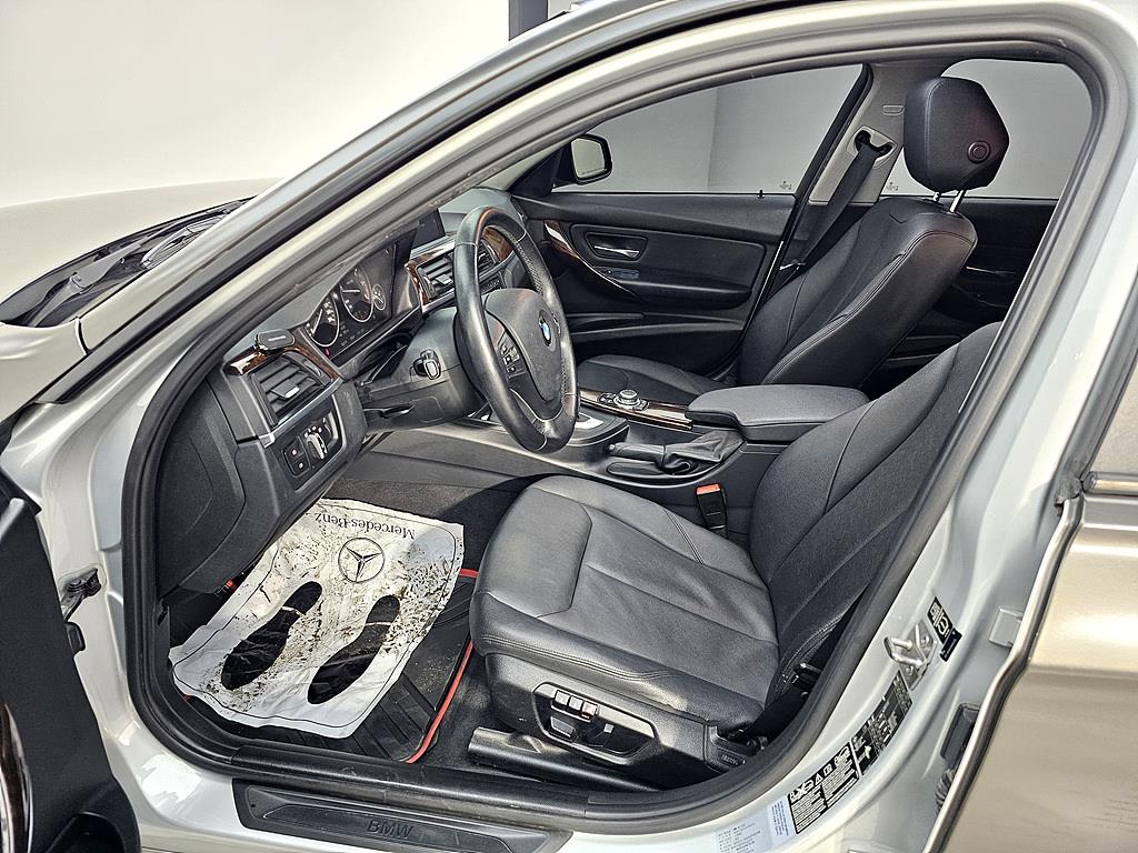 BMW 3 series - Vista 8