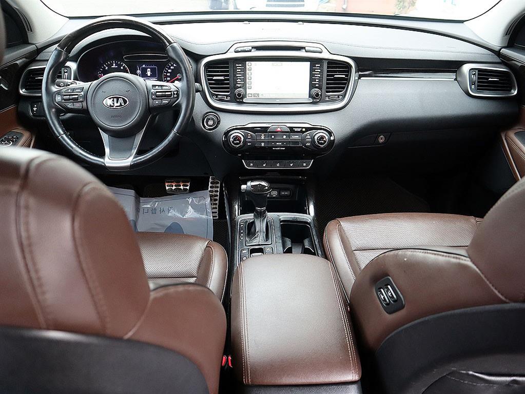 KIA Sorento - Vista 9