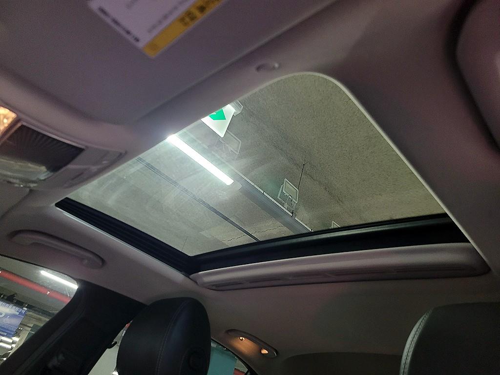 Mercedes Benz E class 2017 Negro - Importación desde Corea - HF Imports Iquique - Foto 16