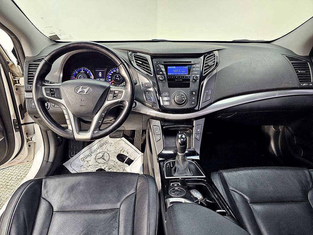 HYUNDAI i40 - Vista 5