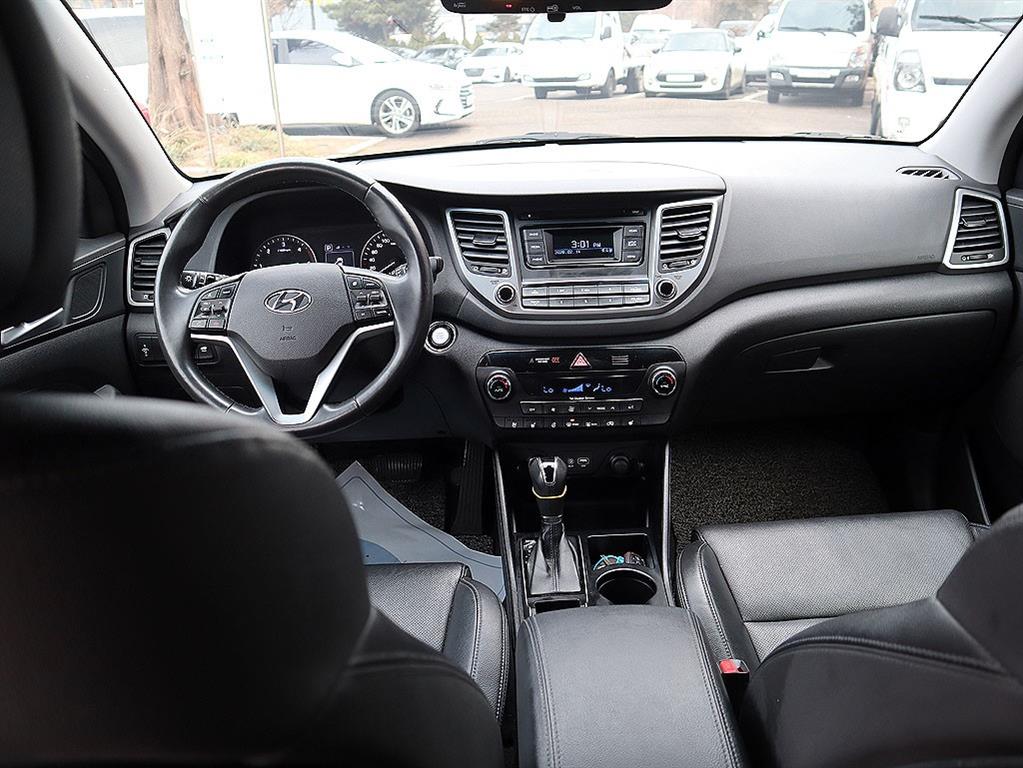 HYUNDAI Tucson - Vista 9