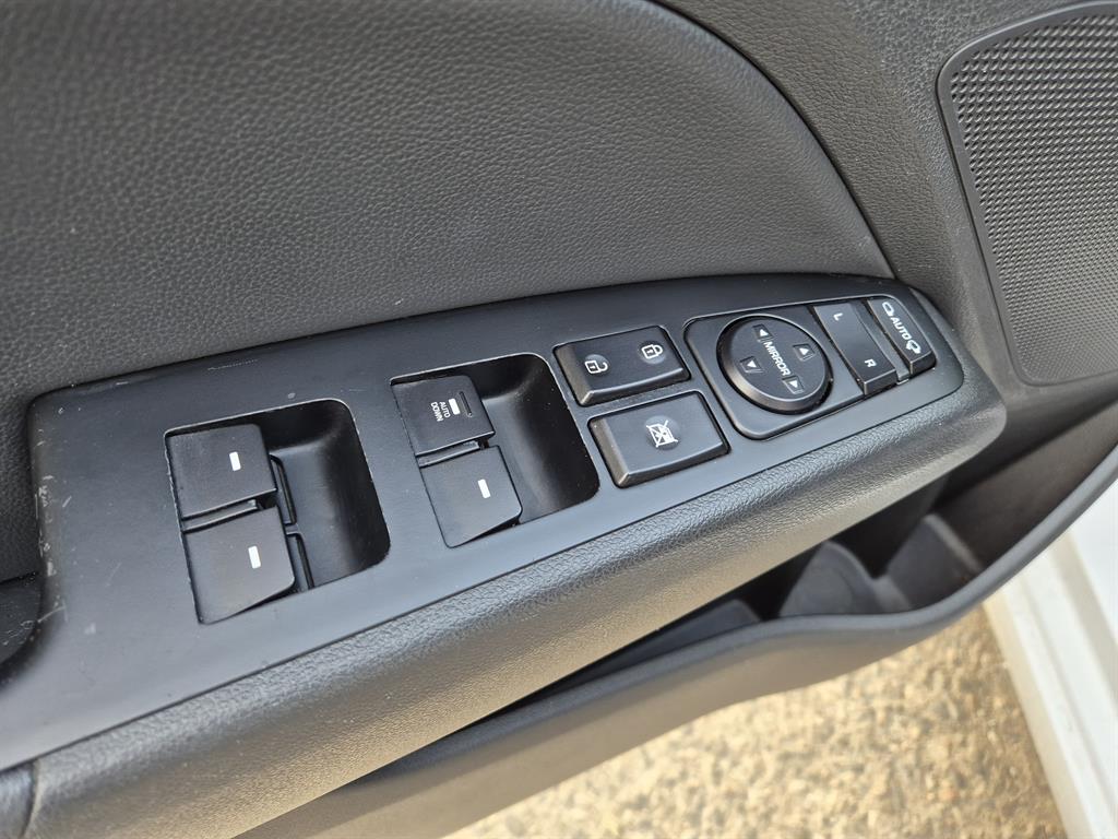 HYUNDAI Avante 2016 Blanco - Importación desde Corea - HF Imports Iquique - Foto 14