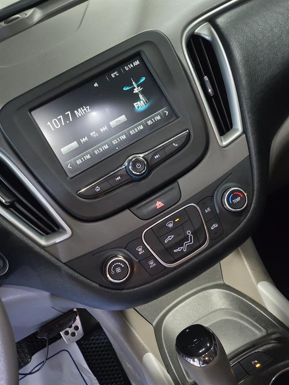 Chevrolet Malibu 2017 Blanco - Importación desde Corea - HF Imports Iquique - Foto 17