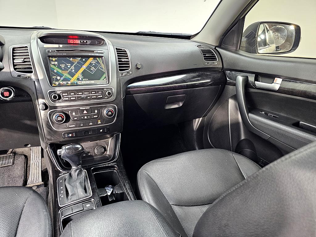 KIA Sorento - Vista 10