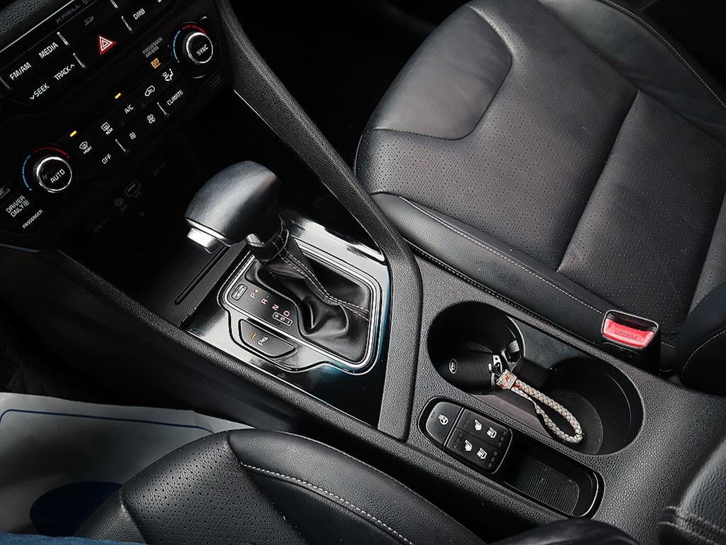 KIA Niro 2017 the color of pearl - Importación desde Corea - HF Imports Iquique - Foto 12