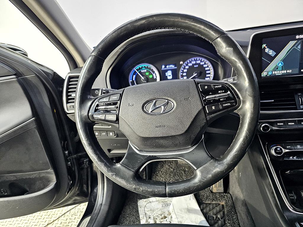 HYUNDAI Grandeur - Vista 12