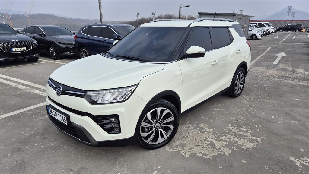 Ssangyong Tivoli 2022 Blanco - Importación desde Corea - HF Imports Iquique - Foto 1