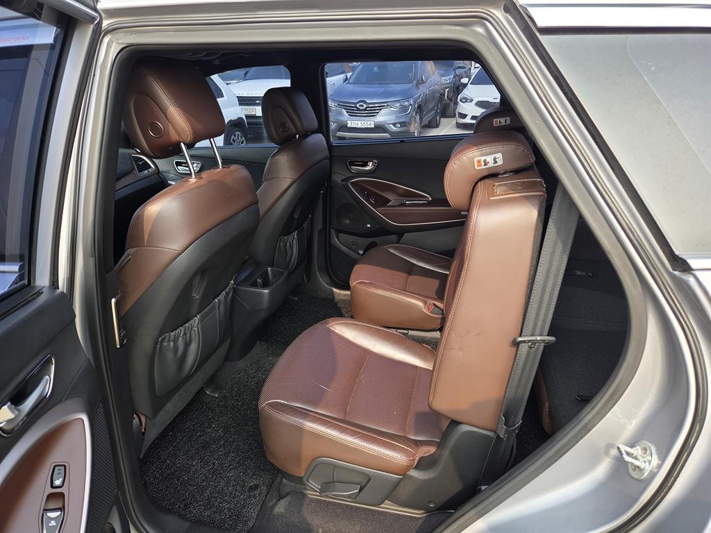 HYUNDAI Maxcruz - Vista 9