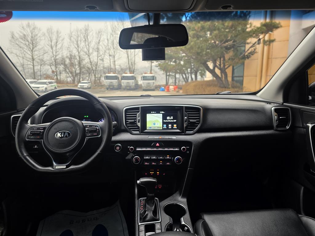 KIA Sportage - Vista 8