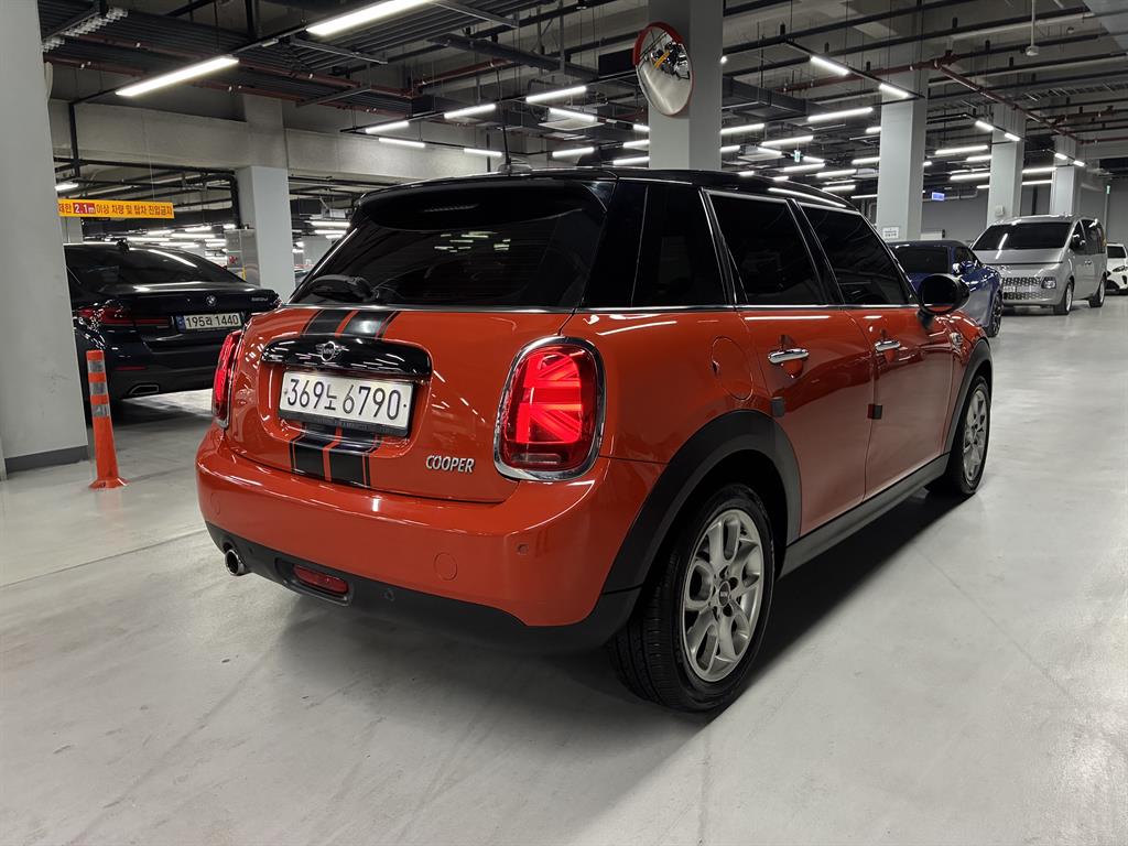 Mini Cooper - Vista 4