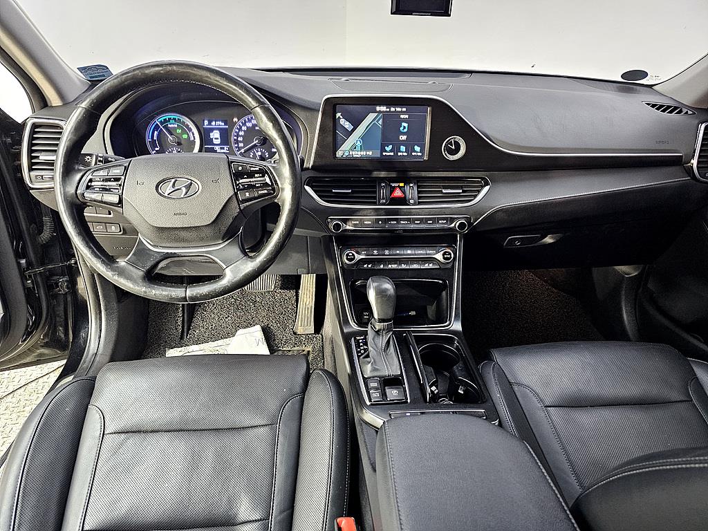 HYUNDAI Grandeur - Vista 5