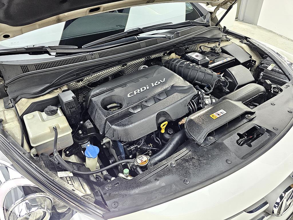 HYUNDAI i40 - Vista 6