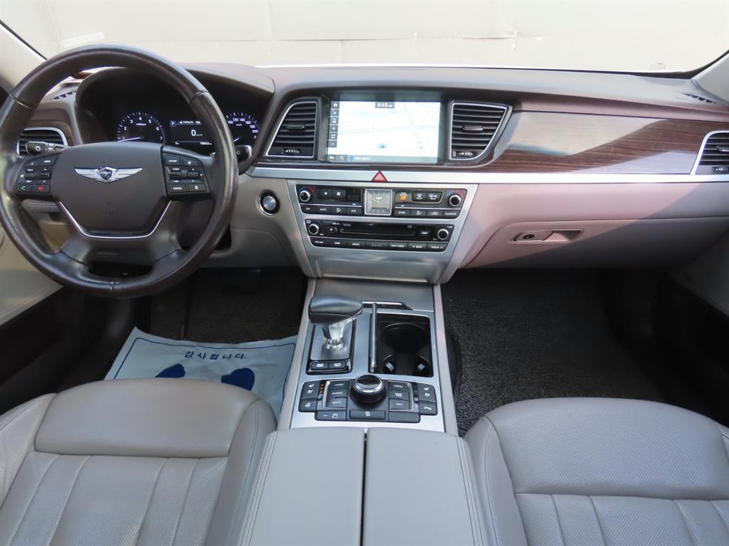 Genesis G80 - Vista 11